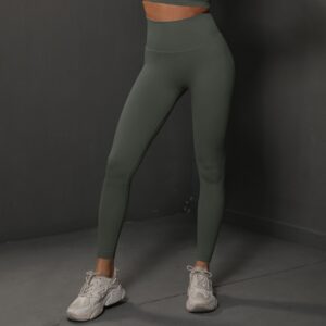 Seamless Smiley Face High-Waisted Tight-Fitting Yoga Pants for Peach-Shaped Hips